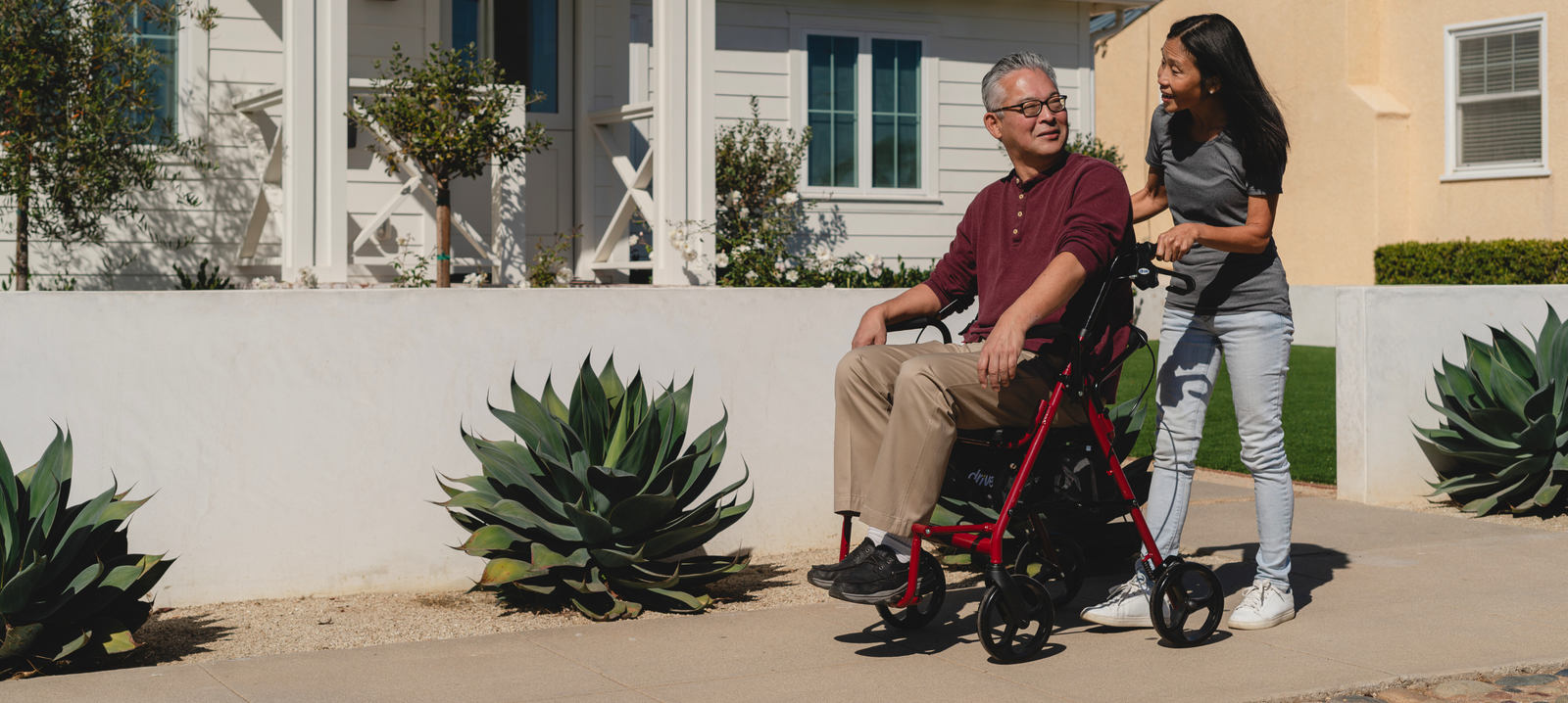 Comprehensive Guide for Caregivers: Supporting Loved Ones with Mobility Issues at Home