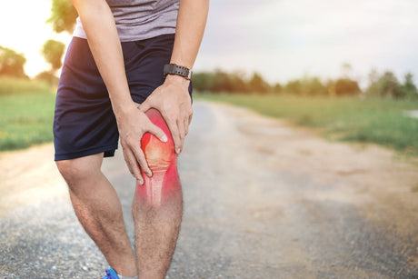 Common Knee Injuries: Symptoms & Prevention